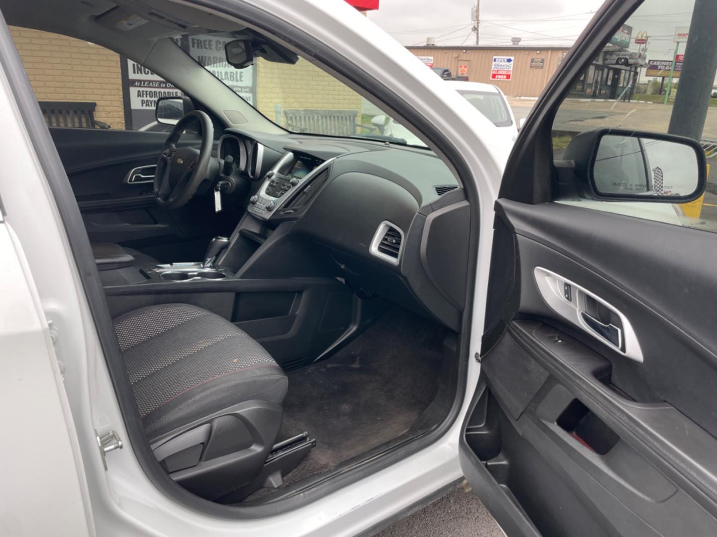 2016 White Chevrolet Equinox (2GNALBEK2G6) with an 4-Cyl, 2.4 Liter engine, Automatic, 6-Spd transmission, located at 8008 Warden Rd, Sherwood, AR, 72120, (501) 801-6100, 34.830078, -92.186684 - Photo#8